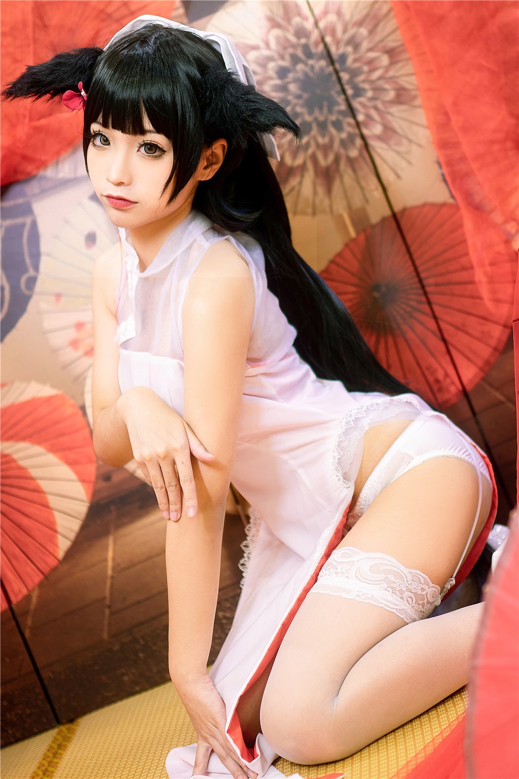 海角社区论坛夜魅风情录：展现暗夜中燃烧的撩情火焰与狂野情感交响